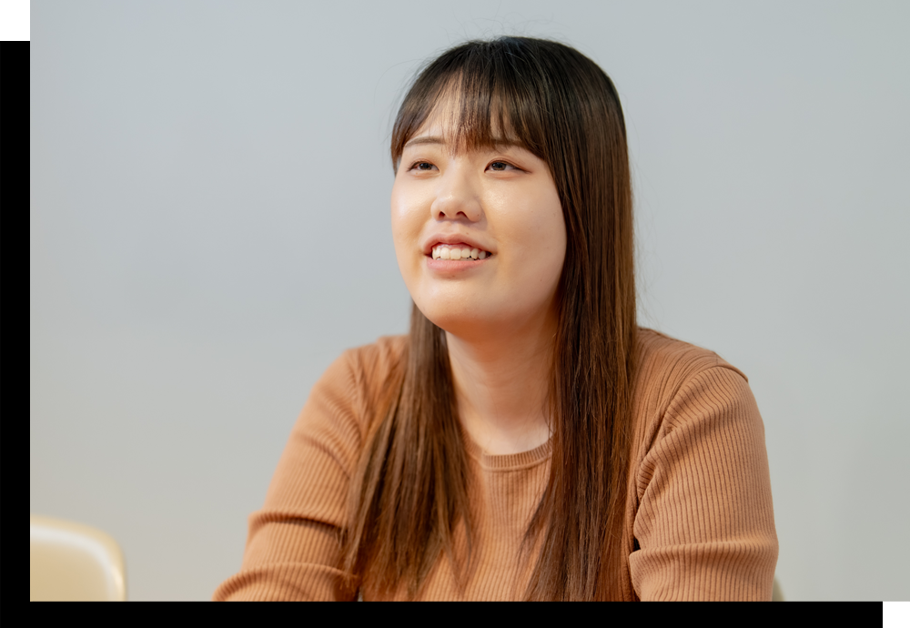 マーケティング部　2023年入社